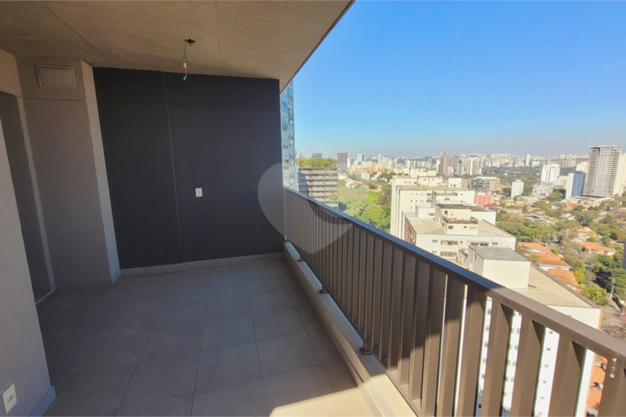 Viva em um dos endereços mais privilegiados da Zona Oeste de São Paulo, com uma vista que encanta todos os dias.