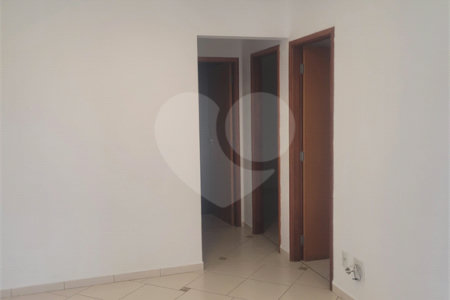 Indaiatuba - Venda - Apartamento no Condomínio Portal das Flores com 64 m², 3 dorms, sendo 2 com armários planejados, , WC social, cozinha planejada e totalmente integrada com a lavanderia, varanda, , 02 vagas de garagem. Excelente localização, a poucos metros do Shopping Polo, mercados, padaria,