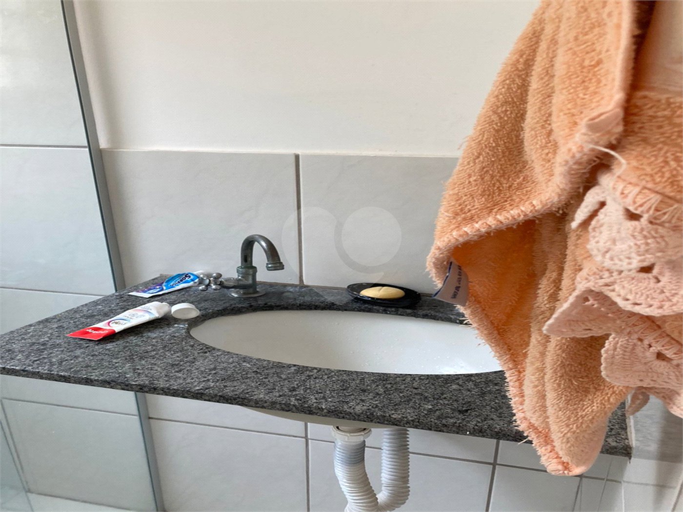 Apartamento à venda com 3 quartos, sendo 1 suíte - no condomínio Carlos Magno, São Carlos - SP