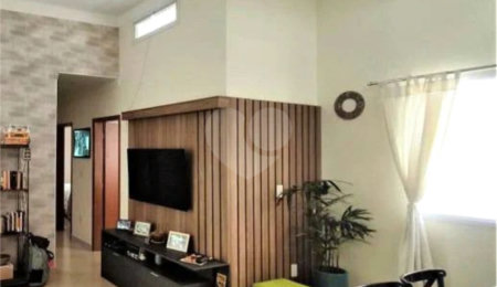 Casa à venda com 3 quartos, sendo 1 suíte,  no condomínio Vilagio Vista Real, Paulínia - SP