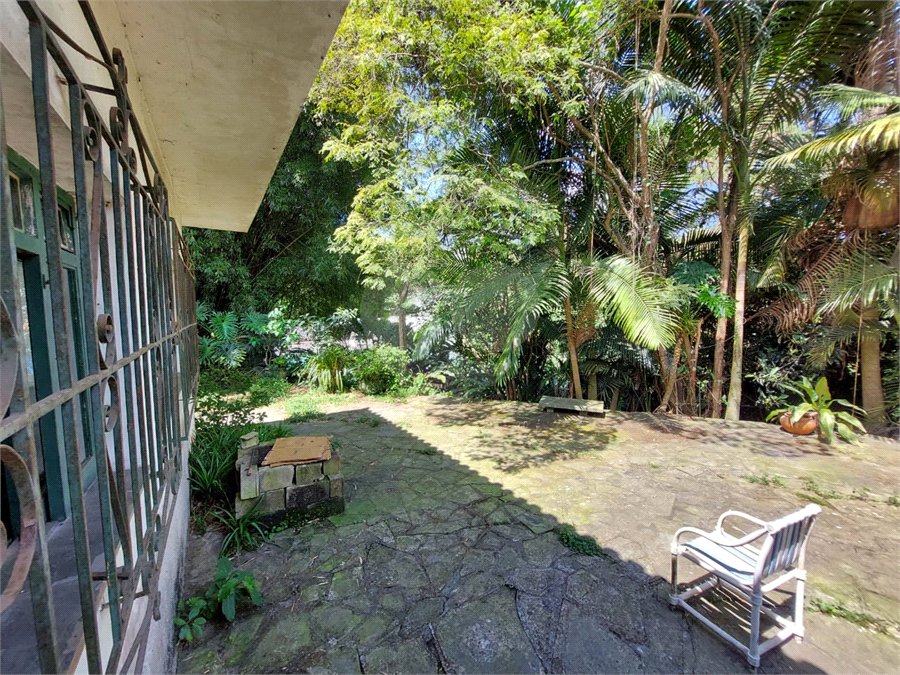 Casa à venda com 5 quartos, sendo 1 suíte, em Eldorado, São Paulo, SP