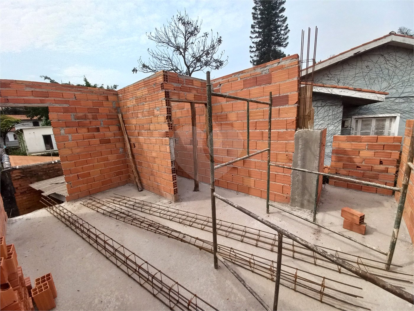Sobrado à venda com 5 suítes em Jardim Morumbi, São Paulo, SP