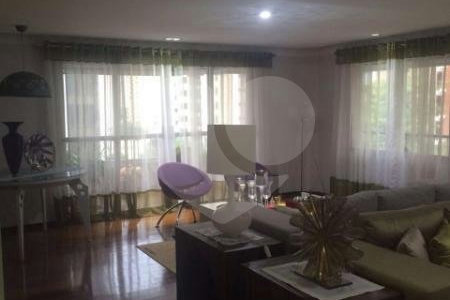 Apartamento à venda com 4 quartos, sendo 2 suítes, em Tatuapé, São Paulo, SP