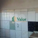 Ótimo salão comercial com uma casa no andar superior