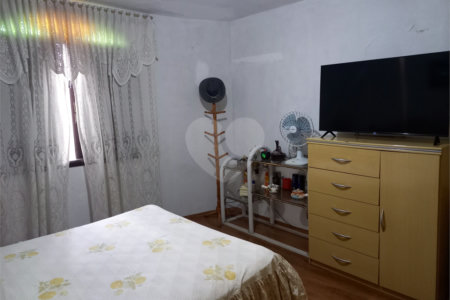 Sobrado à venda com 2 quartos em Vila Tiradentes, São Paulo, SP