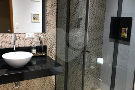 Chácara à venda com 4 quartos, sendo 1 suíte,  em Parque dos Jacarandás, Arujá, SP