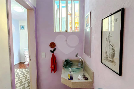 Sobrado à venda com 3 quartos, sendo 2 suítes, em Aclimação, São Paulo, SP