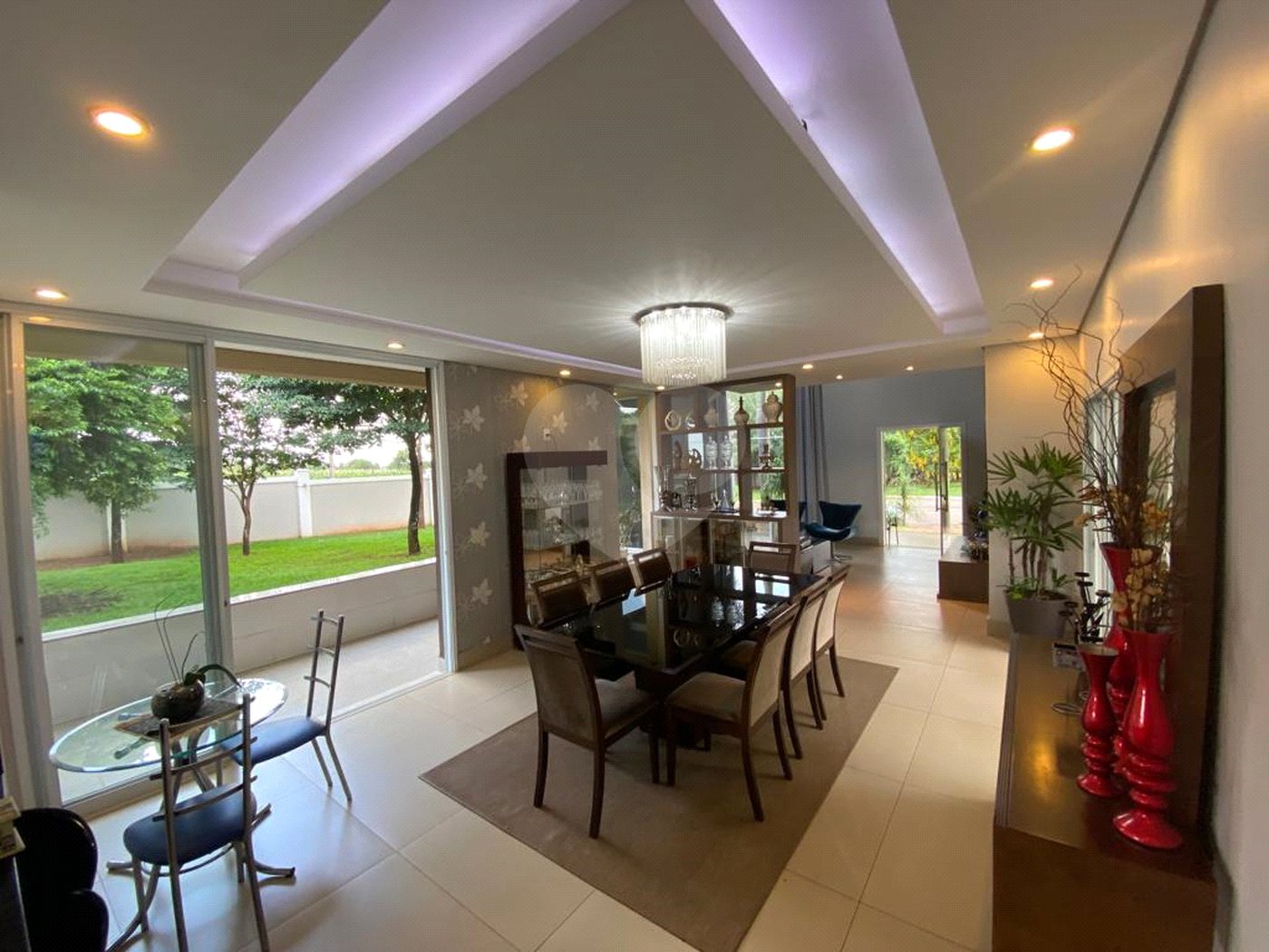 Casa à venda com 5 quartos no condomínio Residencial Vila Franca, Paulínia - SP