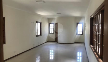 Casa à venda com 4 suítes em Nova Gardênia, Atibaia, SP