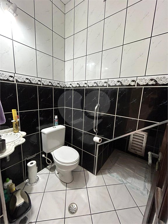 Casa à venda com 3 quartos, sendo 1 suíte, em Jardim Capão Redondo, São Paulo, SP