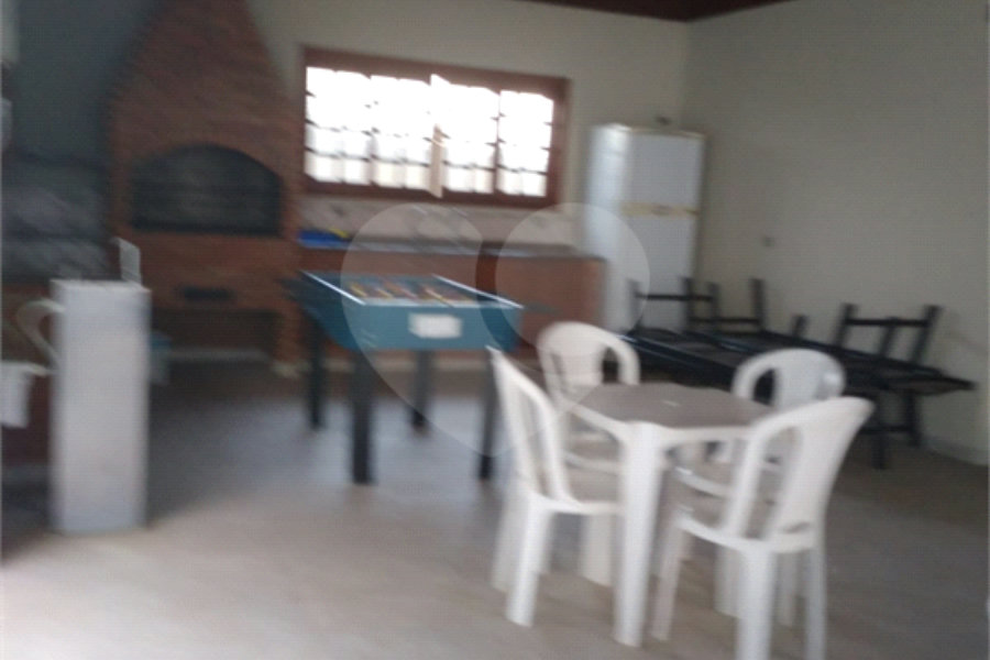Casa à venda com 4 quartos, sendo 3 suítes, no condomínio Da Serra, São Paulo - SP