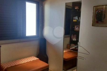 Apartamento à venda com 3 quartos, sendo 1 suíte, em Vila Monumento, São Paulo, SP