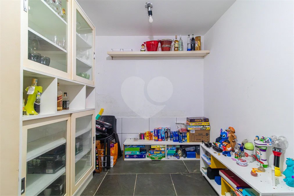 Sobrado à venda com 3 quartos, sendo 1 suíte, em Jardim Prudência, São Paulo, SP