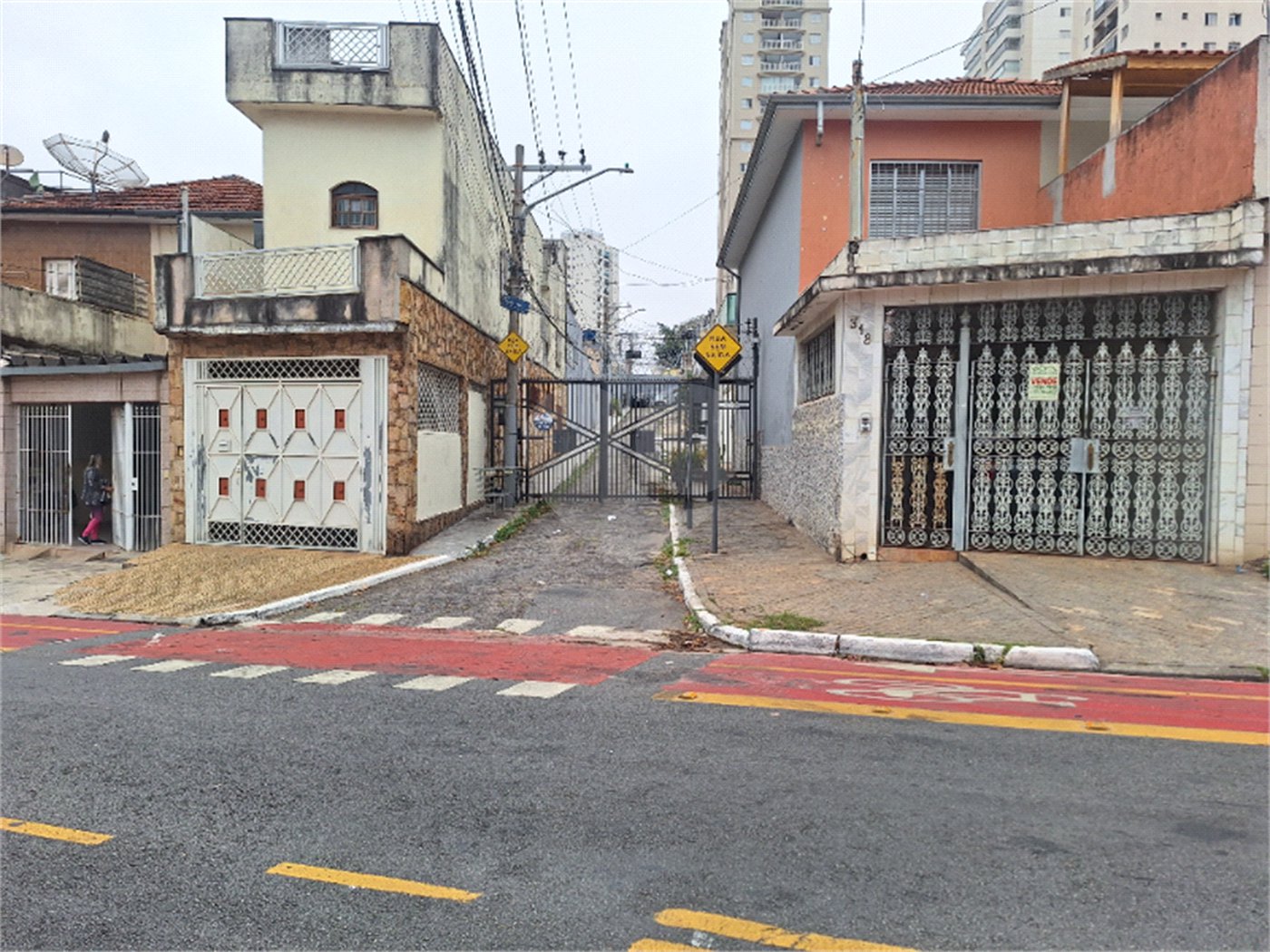 Casa de Vila à venda com 3 quartos, sendo 1 suíte, em Vila Bertioga, São Paulo, SP