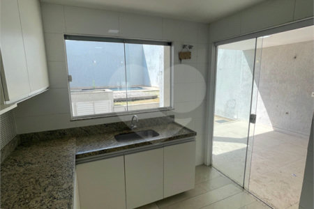Casa à venda com 3 quartos, sendo 1 suíte, no condomínio Residencial Green Ville, Rio de Janeiro - RJ