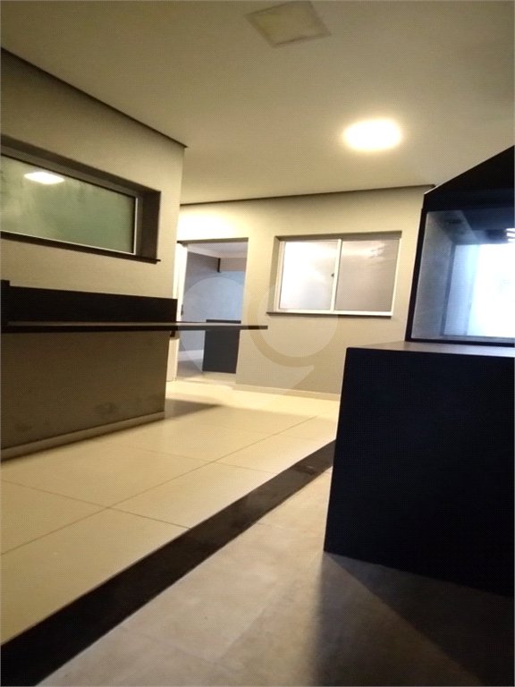 Casa à venda com 3 quartos, sendo 1 suíte, no condomínio Rio das Pedras, Salto - SP