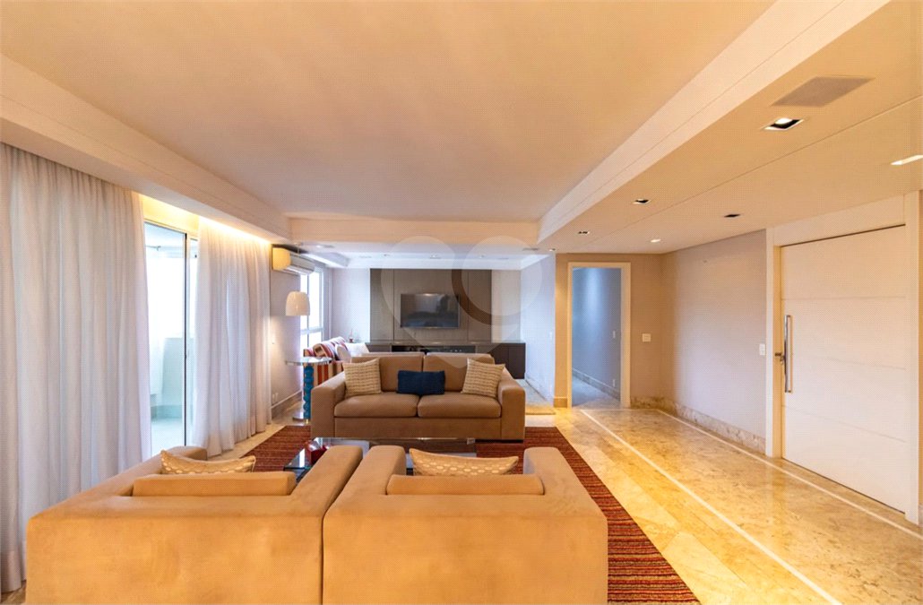 Apartamento para alugar com 4 suítes em Vila Andrade, São Paulo, SP