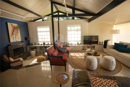 Casa à venda com 4 suítes no condomínio Sítio Primavera, São Roque - SP