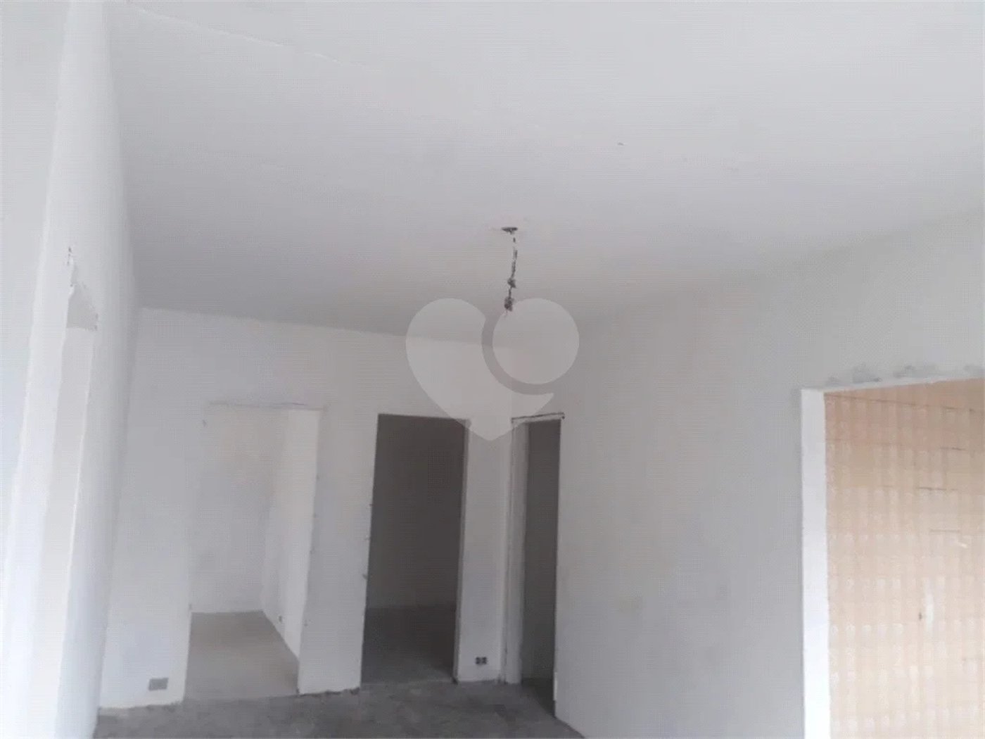 Sobrado à venda ou para alugar com 3 quartos em Vila Carrão, São Paulo, SP
