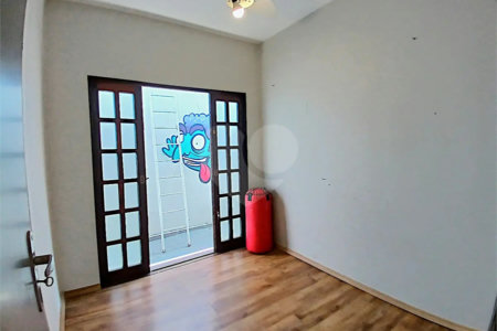 Sobrado à venda com 3 quartos, sendo 1 suíte, em Brooklin, São Paulo, SP
