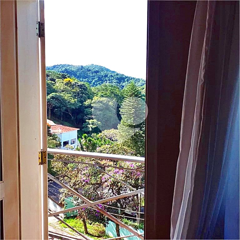 Sobrado à venda com 4 quartos, sendo 3 suítes, em Tremembé, São Paulo, SP