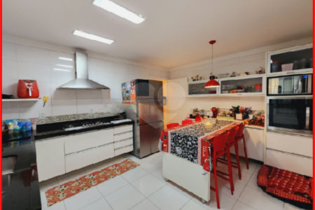 Sobrado à venda com 3 quartos, sendo 1 suíte, em Santana, São Paulo, SP