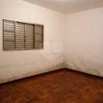 Sobrado à venda com 5 quartos em Horto, São Paulo, SP
