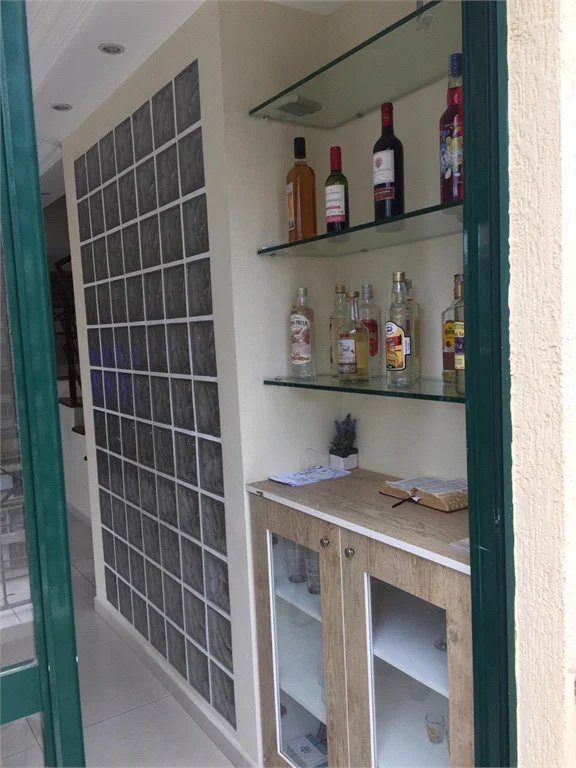 Apartamento à venda com 3 suítes em Vila Suzana, São Paulo, SP
