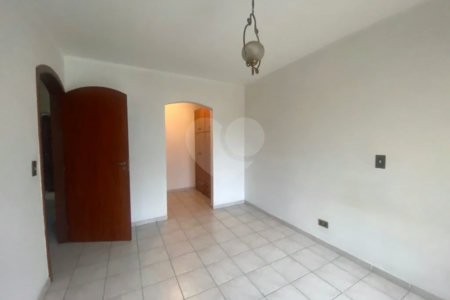 Sobrado à venda com 4 quartos, sendo 1 suíte, em Santana, São Paulo, SP