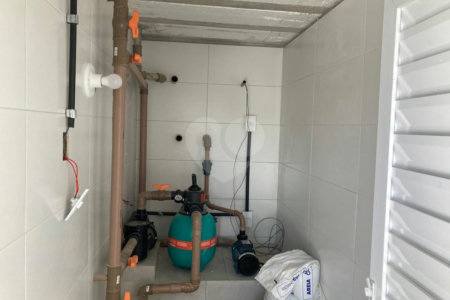 Casa à venda com 3 quartos, sendo 1 suíte,  no condomínio Monterey Ville, Mogi das Cruzes - SP