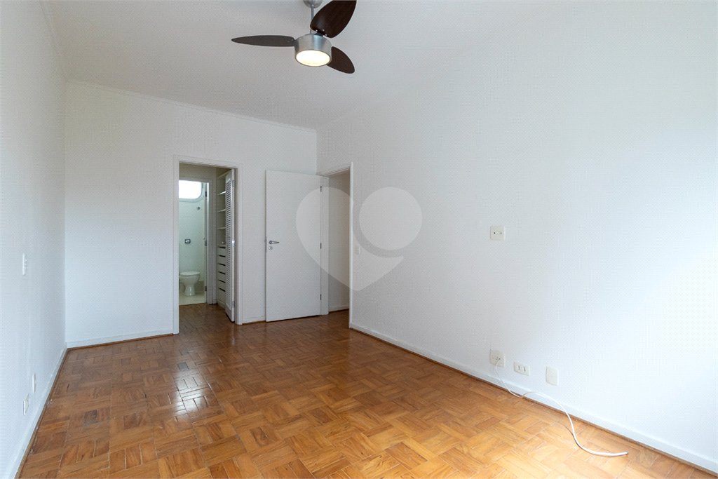 Apartamento à venda com 3 quartos, sendo 1 suíte, em Vila Sofia, São Paulo, SP