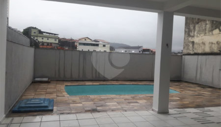 Sobrado à venda com 4 quartos, sendo 1 suíte,  em Jaçanã, São Paulo, SP
