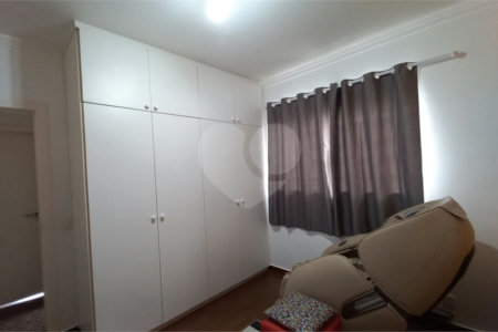 Sobrado à venda com 3 quartos, sendo 1 suíte, em Vila Gomes, São Paulo, SP