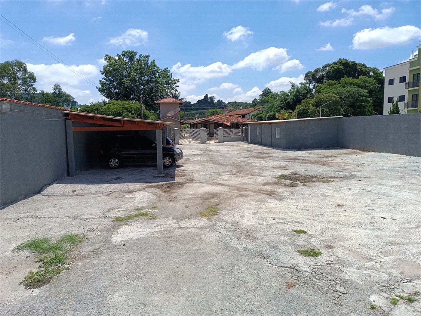 Casa à venda com 5 quartos, sendo 3 suítes, em Jardim Villaça, São Roque, SP