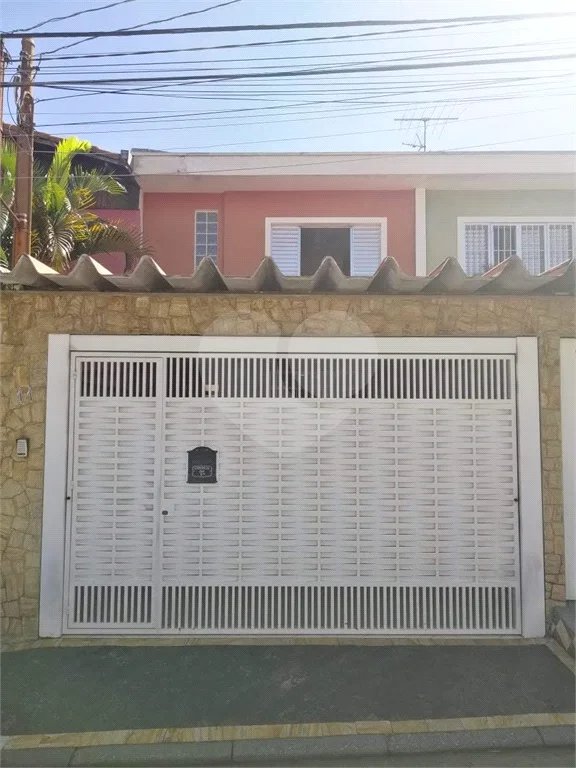 Sobrado à venda com 3 quartos, sendo 1 suíte, em Tremembé, São Paulo, SP