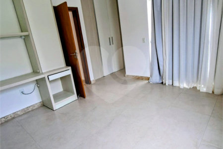Casa à venda com 3 quartos, sendo 2 suítes, em Orla Norte, Porto Seguro, BA
