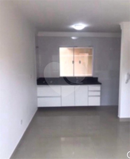 Casa à venda ou para alugar com 2 suítes no condomínio Residence Adelina, São Paulo - SP