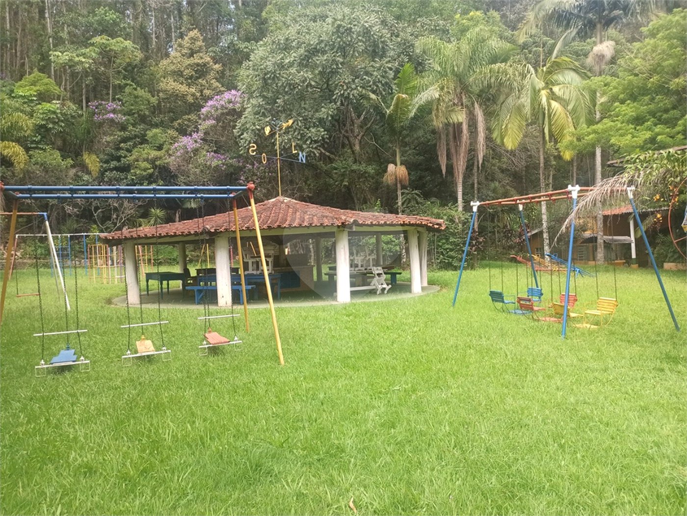 Sítio à venda com 9 quartos, sendo 5 suítes, em Portão, Atibaia, SP