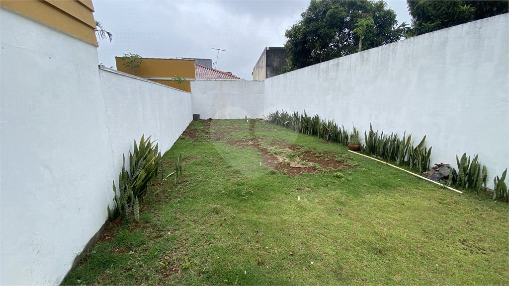 Sobrado à venda ou para alugar com 3 quartos, sendo 1 suíte, em Campo Grande, São Paulo, SP