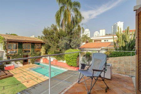 Casa de Vila à venda com 4 suítes em Jardim Hípico, São Paulo, SP