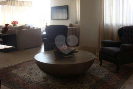 Apartamento à venda com 4 suítes em Vila Andrade, São Paulo, SP