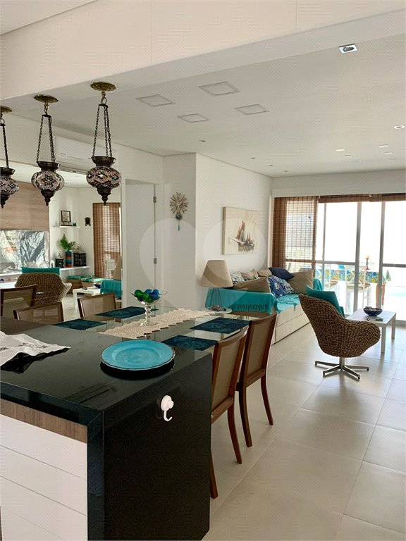 Apartamento à venda com 3 quartos, sendo 1 suíte,  em Jardim Belmar, Guarujá, SP