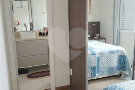 Apartamento à venda com 3 quartos, sendo 1 suíte, em Jardim Nova Era, Salto, SP
