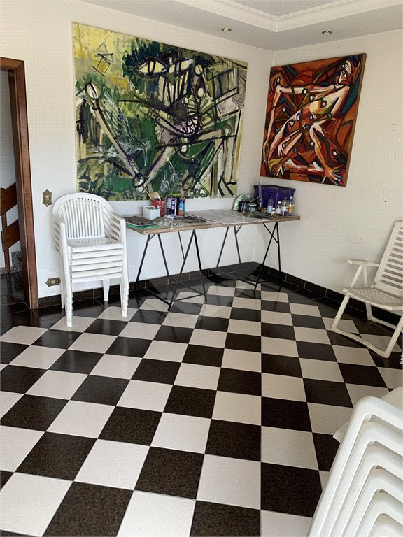 Casa à venda com 4 quartos, sendo 3 suítes, em Jardim das Vertentes, São Paulo, SP