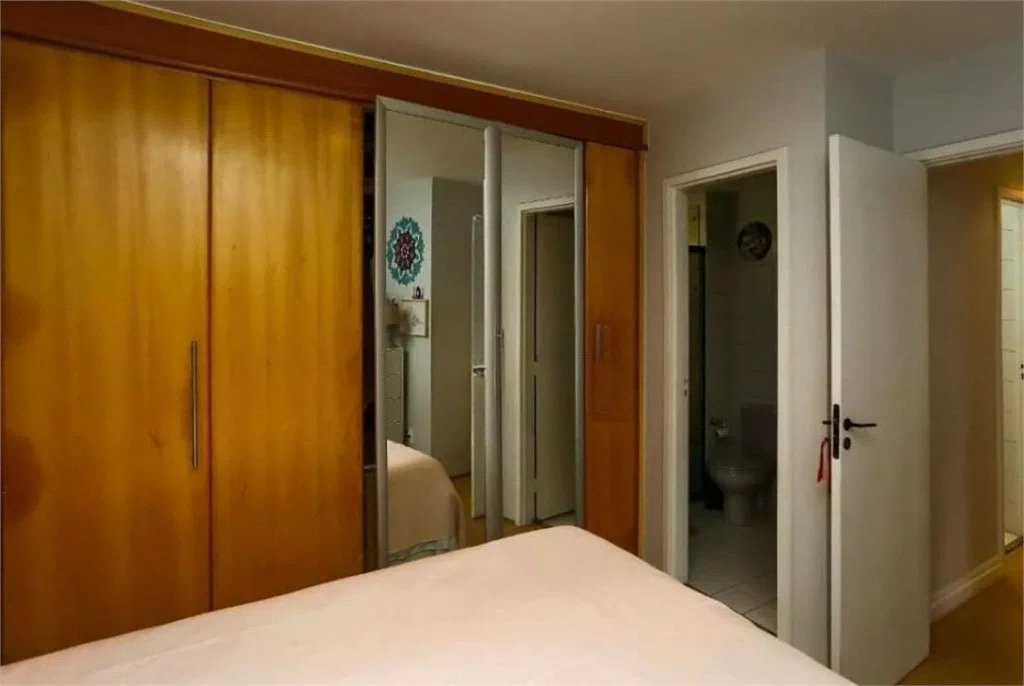 Apartamento à venda com 2 quartos, sendo 1 suíte, em Vila Andrade, São Paulo, SP