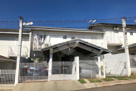 Sobrado à venda com 2 suítes no Centro, Bom Jesus dos Perdões, SP
