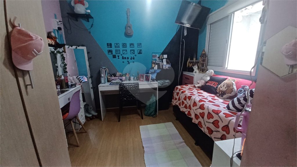 Casa à venda com 3 quartos, sendo 1 suíte, no condomínio Santanna, São Paulo - SP
