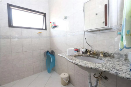 Casa Térrea à venda com 3 quartos, sendo 1 suíte, em Vila Alpina, São Paulo, SP