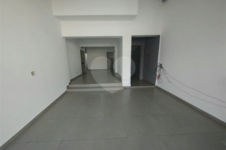 SALÃO COMERCIAL DE 100M² - RECEM REFORMADO
