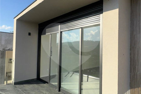 Casa à venda com 3 suítes no condomínio Vale das Águas, Bragança Paulista - SP